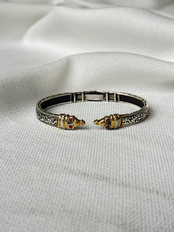 Tribal Bangle “Brwon”