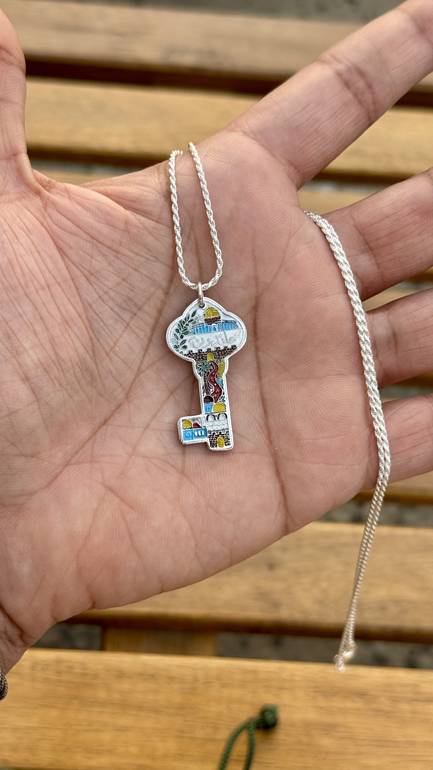 Awda key Necklace 