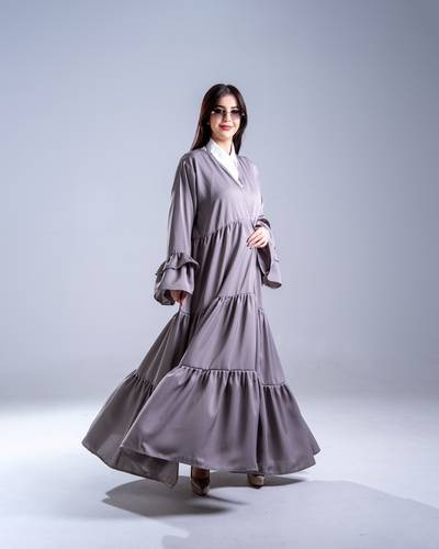 عباية كشكش رمادية