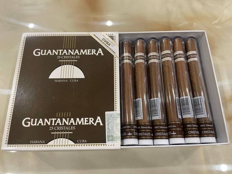 سيجار كوبي غوانتاناميرا كريستاليس بقوة متوسطة Cuban Guantanamera Cigar