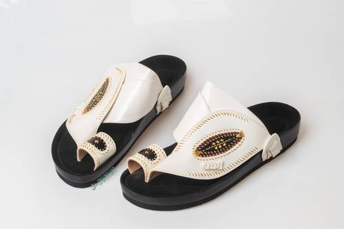 المدينة