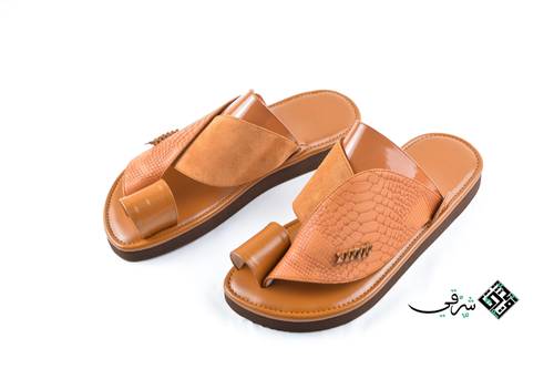 جلد لون برونزي