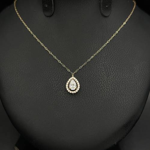 عقد ذهب عيار 18