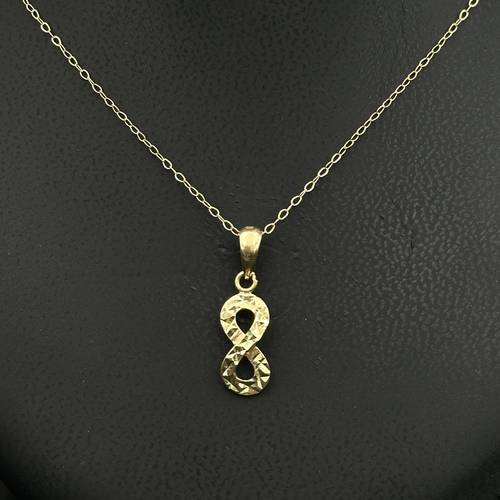 عقد ذهب عيار 18
