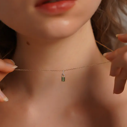 18K Gold INS Style Light Luxury S925 Sterling Silver Green zirconia Small Gold Lock Pendant Necklace for Women's Daily Wear