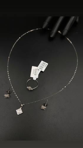 WHITE GOLD HALF SET K18