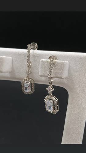 WHITE GOLD EARINGS K18