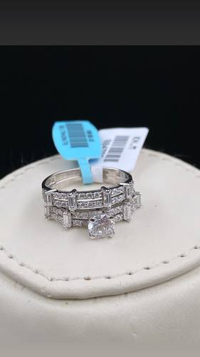WHITE GOLD RING TWINS K18