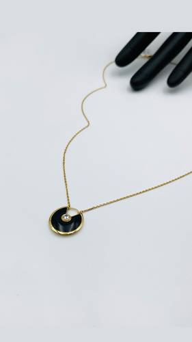 عقد ذهب عيار ١٨