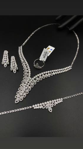 WHITE GOLD SET K18