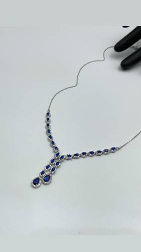 WHITE GOLD NECKLACE K18