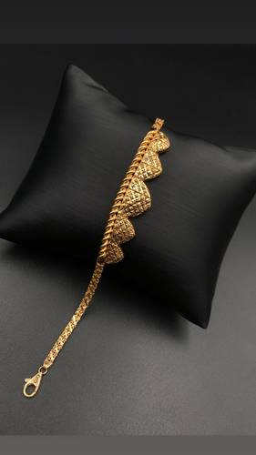 GOLD BRACELET K21
