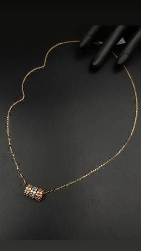 عقد ذهب أصفر عيار 18