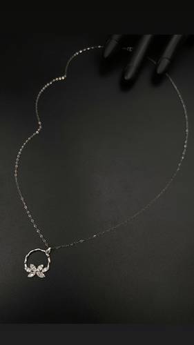 NATURAL DIAMOND NECKLACE WITH GOLD K18