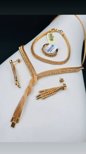 طقم ذهب عيار 21