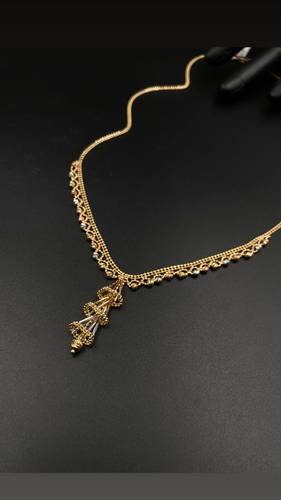 GOLD NECKLACE K18