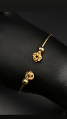 سوارة ذهب عيار 18