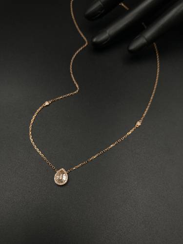 NATURAL DIAMOND NECKLACE WITH GOLD K18