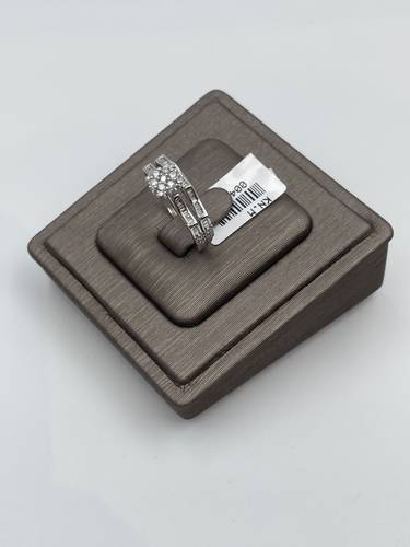 DIAMOND RING - TWINS