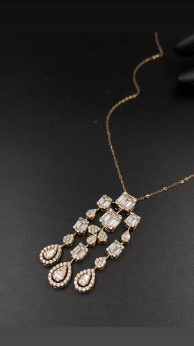 GOLD NECKLACE K18