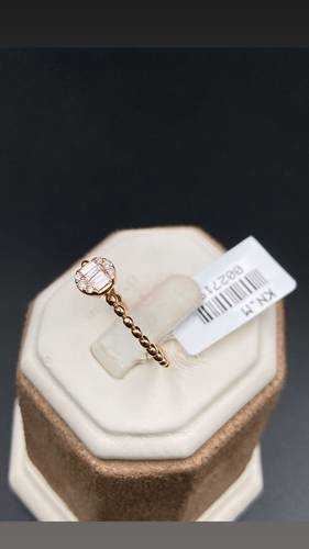 NATURAL DIAMOND RING WITH GOLD K18
