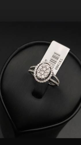 خاتم ألماس طبيعي مع ذهب عيار 18