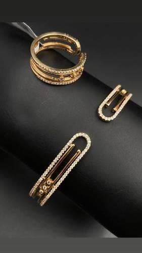 GOLD BRACELET WITH RING K18