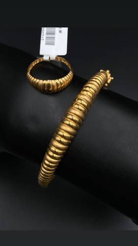 سوارة مع خاتم ذهب عيار 21