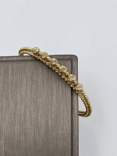 إسوارة ذهب عيار ١٨