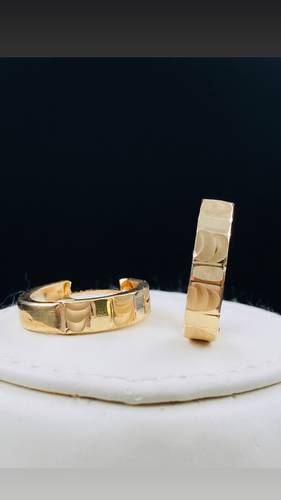 GOLD EARINGS K18