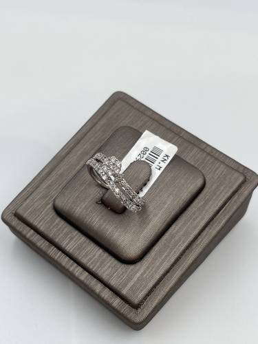 DIAMOND RING - TWINS