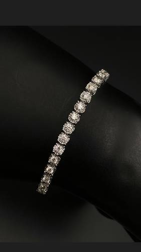 NATURAL DIAMOND BRACELET WITH GOLD K18