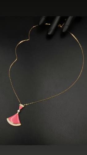 18K GOLD NECKLACE