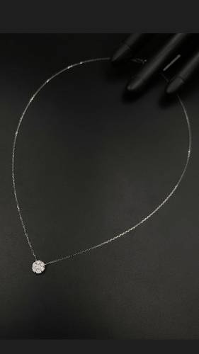 NATURAL DIAMOND NECKLACE WITH GOLD K18