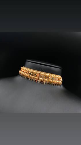 GOLD SHORT NECKLACE K21