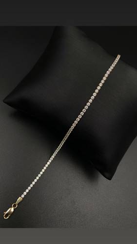 سوارة ذهب عيار 18