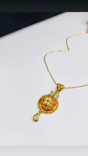 GOLD NECKLACE K21