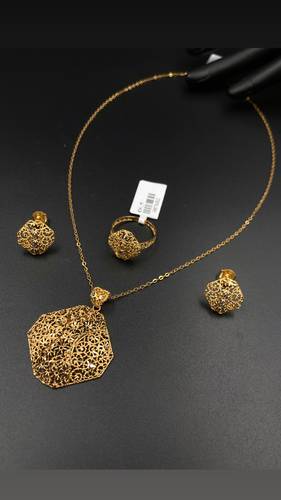 YELLOW GOLD HALF SET K21