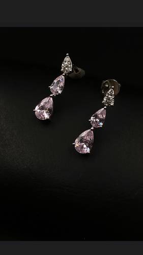 NATURAL DIAMOND EARRING WITH GOLD K18