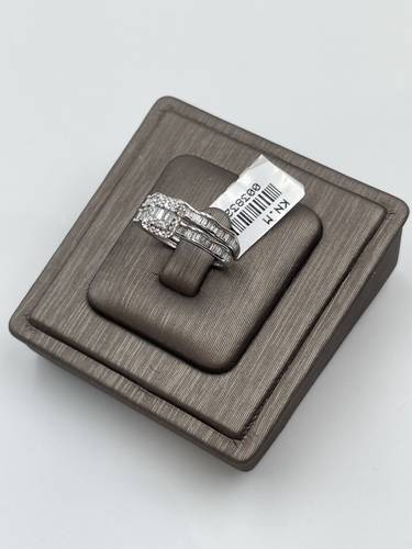 DIAMOND RING - TWINS