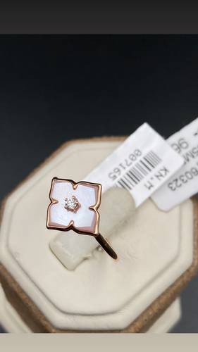 NATURAL DIAMOND RING WITH GOLD K18