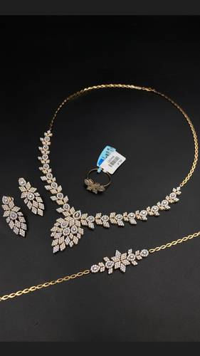 YELLOW GOLD SET K18