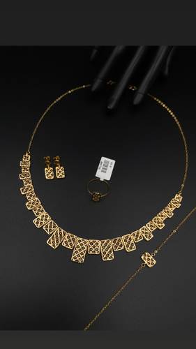 طقم ذهب أصفر عيار 21