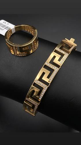 GOLD BRACELET WITH RING K18