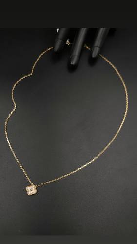 YELLOW GOLD NECKLACE K18
