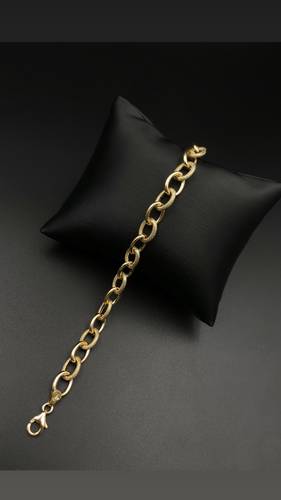 سوارة ذهب عيار 18