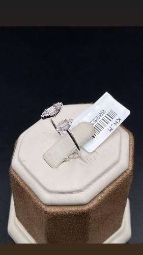 NATURAL DIAMOND RING WITH GOLD K18