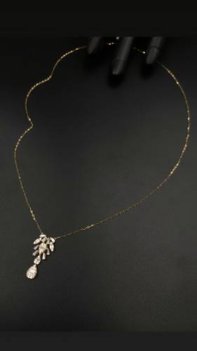 عقد ذهب أصفر عيار 18