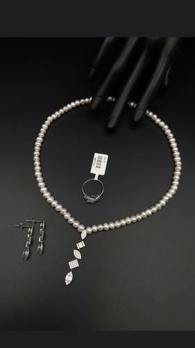 GOLD HALF SET K18 WITH CULTURED PEARL
