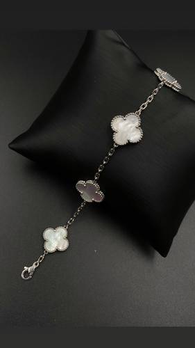 WHITE GOLD BRACELET K18